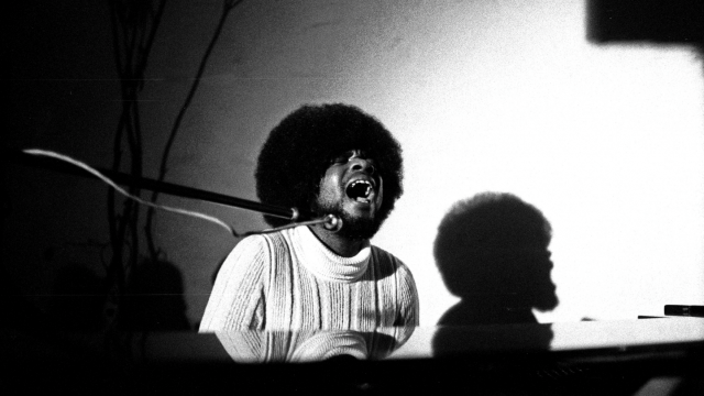 Billy_Preston_perforning_in_1971.png