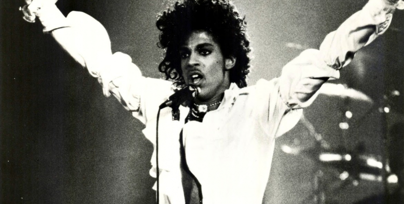 Prince_1984_publicity_photo-1.png